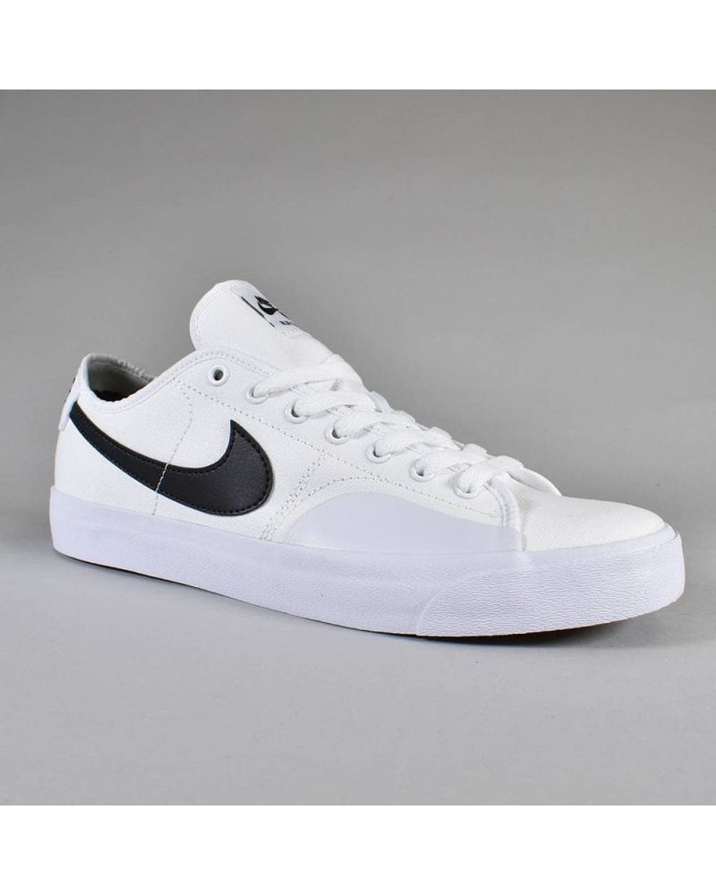 Shoes Nike SB Blazer Court Skate White Black 45.5