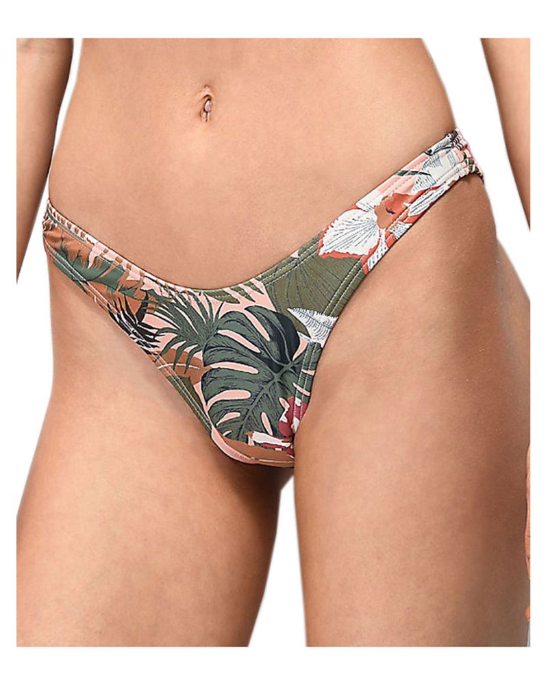 Bikini Damsel Sandstone Leaves Pale Almond